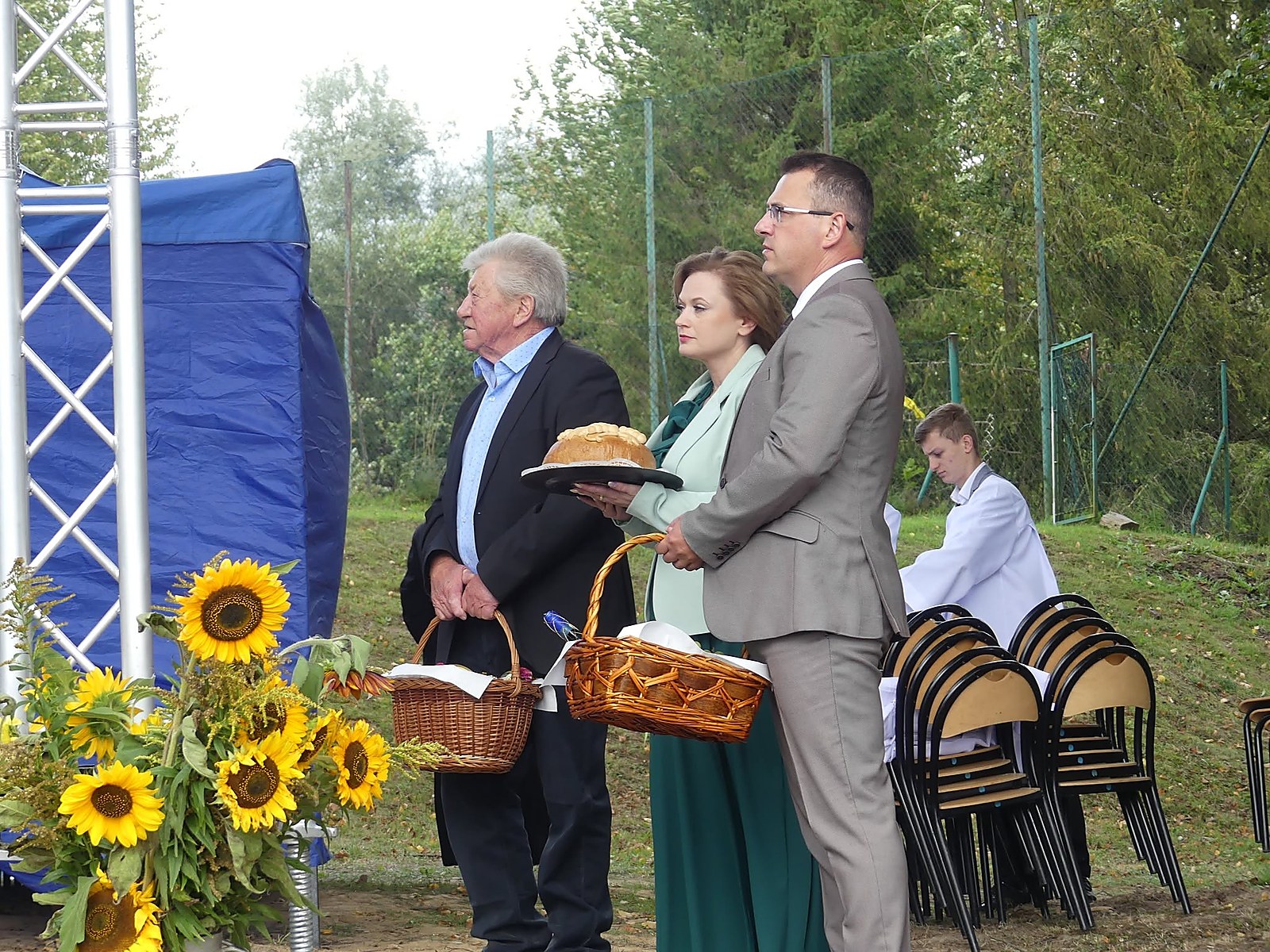 Dorota i Piotr Gierulowie podczas ceremonii dożynkowej w Babicach
